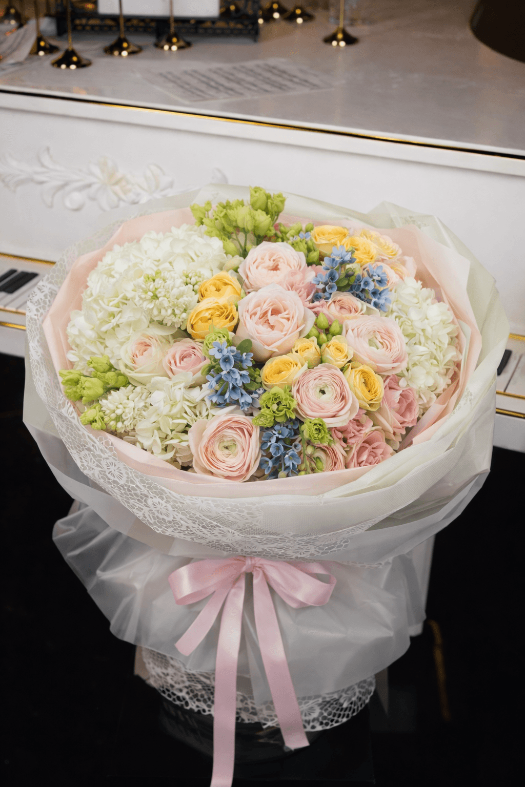 Buchet Pastel Symphony